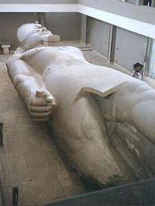 ��Ų��(Memphis)����������ʯ��(9270 bytes)